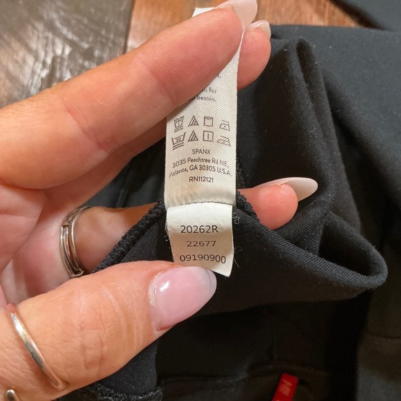 Spanx Faux Leather Leggings Black High Rise Shaping Pants Size Small - Picture 9 of 9